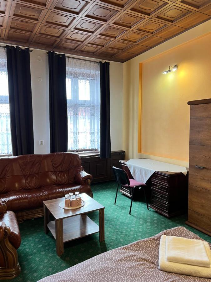 Hotel Maxim Frýdek-Místek Exterior foto